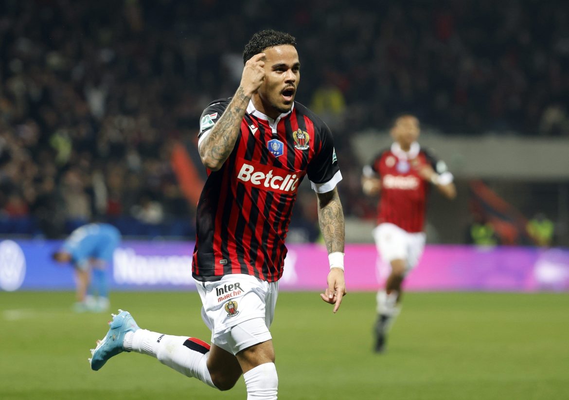 Fulham closing in on Justin Kluivert deal